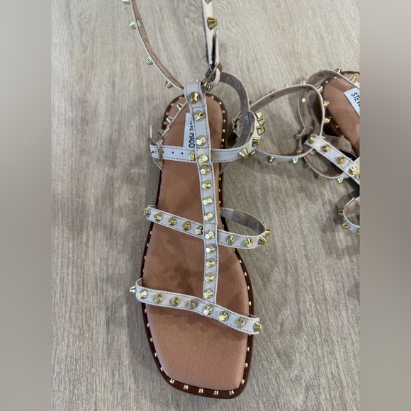 Steve Madden Sunnie Gladiator Tan StuddedSandal Size 10 Excellent Vacation - Picture 3 of 10